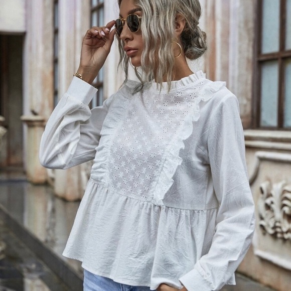 Meadow Snow Ruffle Blouse-WHITE - Picture 2 of 5